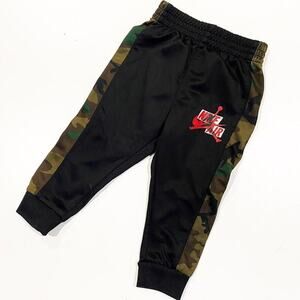Nike Air Jordan Track Pants sz 12 m Camouflage Sweat Pants